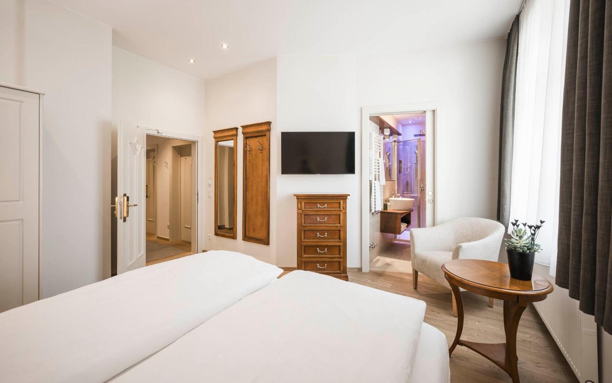 Hotel Villa Kastelruth ภายนอก รูปภาพ
